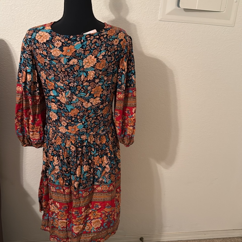 Medium Dress bundle Floral Green and Orange Dress. - Picture 7 of 8